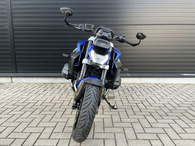 bmw - r-1300-r