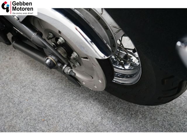 kawasaki - vn-900-classic