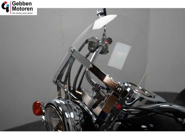 kawasaki - vn-900-classic