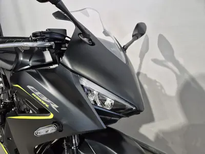 HONDA CBR 650 R – foto 2
