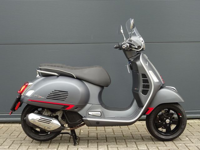 vespa - gts-125-supersport
