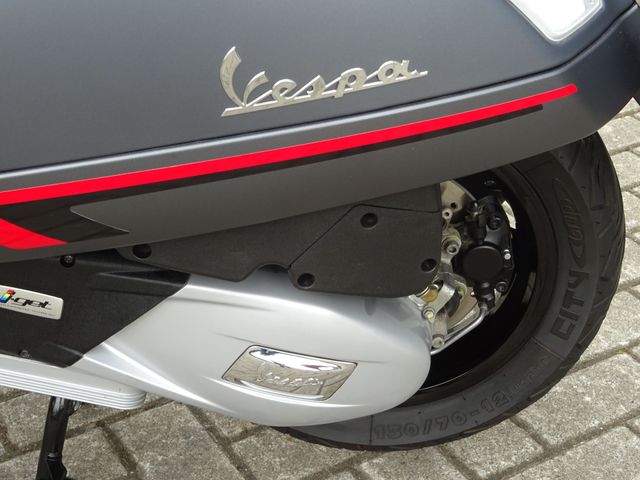 vespa - gts-125-supersport