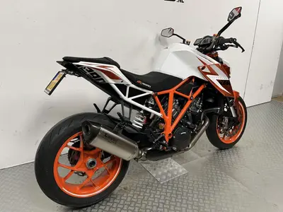 KTM 1290 SUPER DUKE R – foto 3