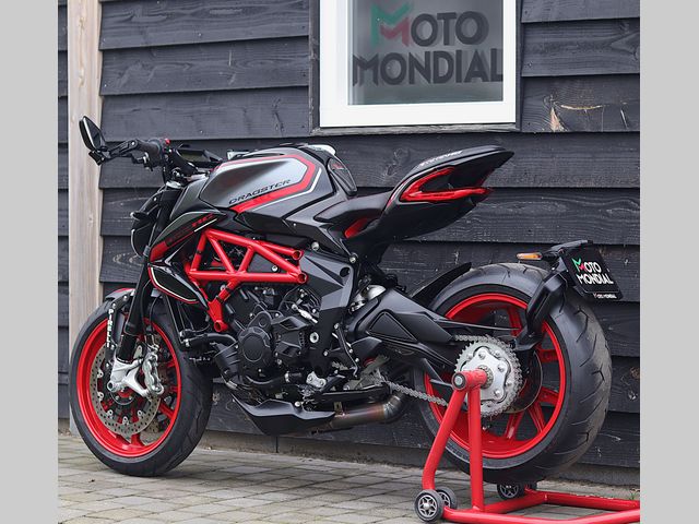 mv-agusta - brutale-800-dragster-rr