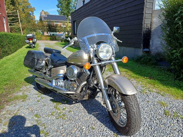 yamaha - xvs-650-dragstar