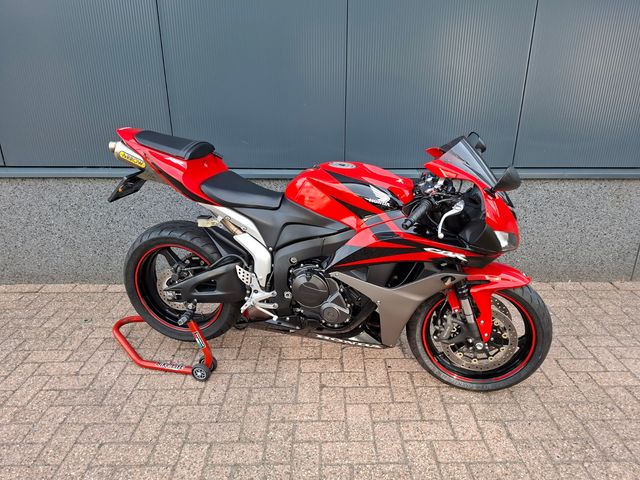 honda - cbr-600-rr