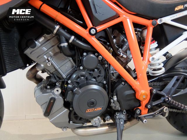 ktm - 1290-super-duke-r