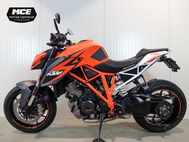 ktm - 1290-super-duke-r
