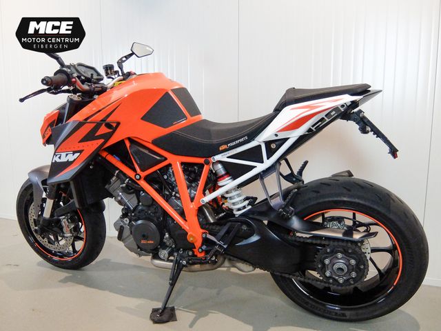 ktm - 1290-super-duke-r