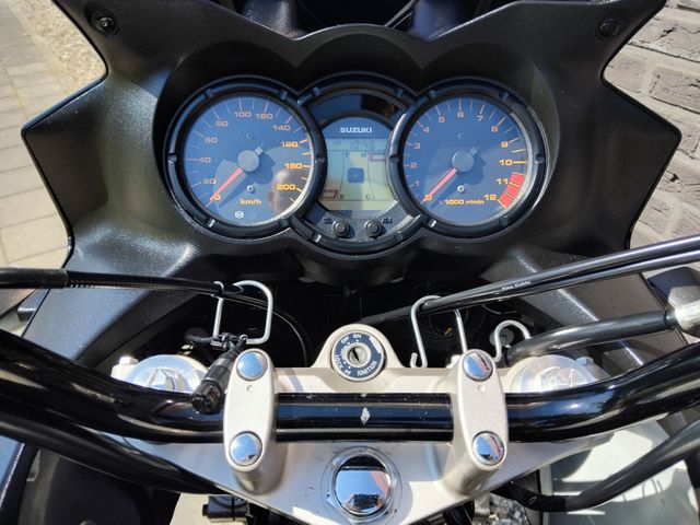 suzuki - v-strom-dl-650-abs