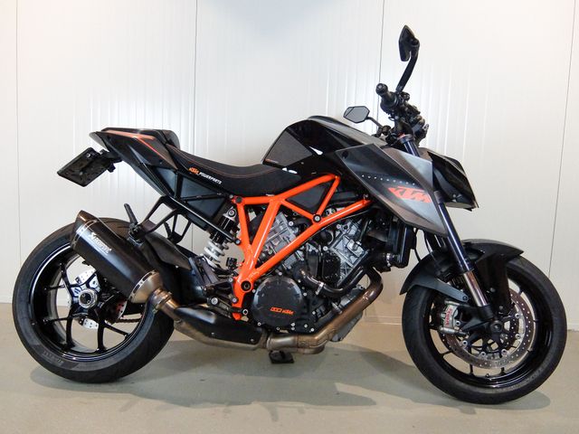 ktm - 1290-super-duke-r