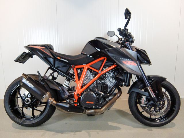 ktm - 1290-super-duke-r