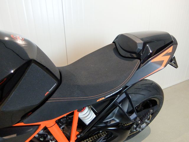 ktm - 1290-super-duke-r