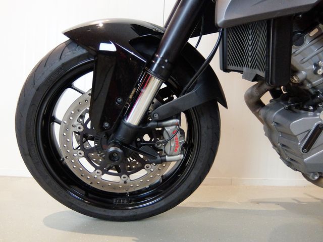 ktm - 1290-super-duke-r