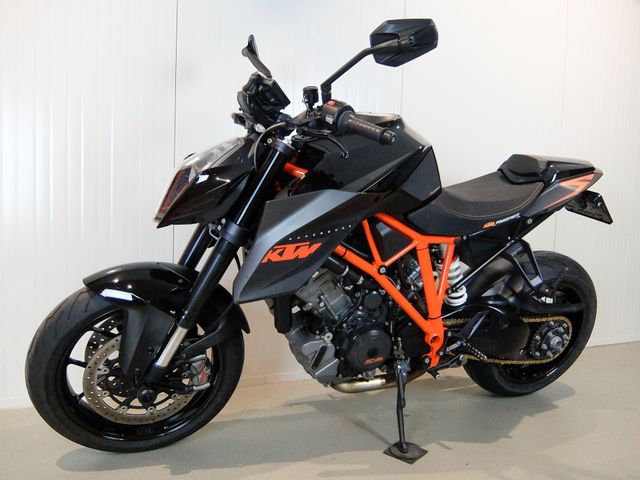 ktm - 1290-super-duke-r