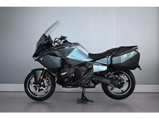 bmw - r-1300-rt