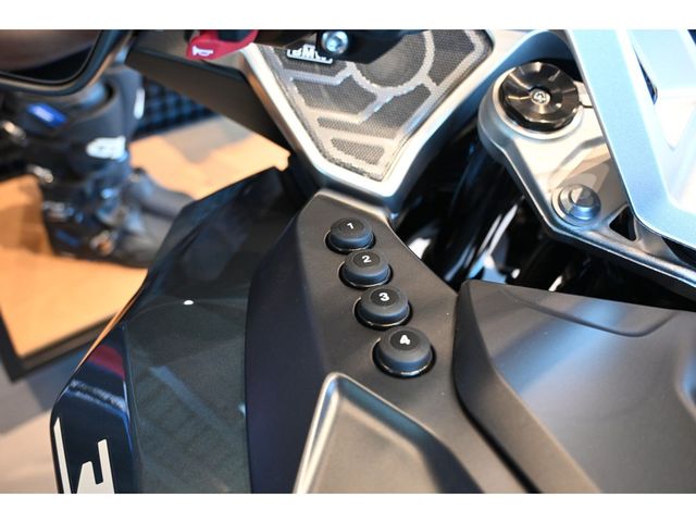 bmw - r-1300-rt