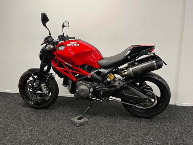 ducati - monster-696