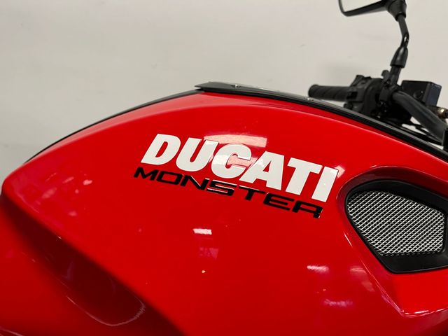 ducati - monster-696