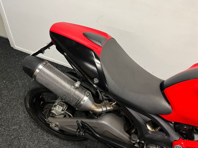 ducati - monster-696