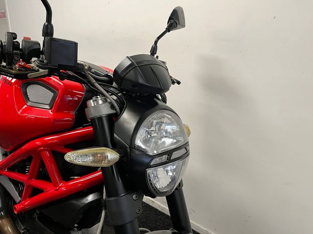 ducati - monster-696