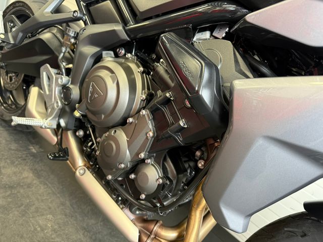 triumph - tiger-660