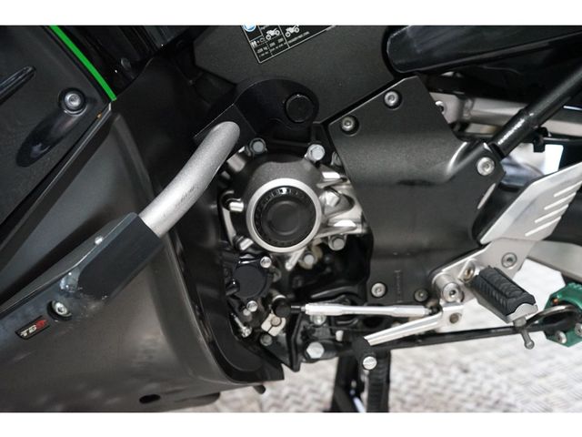 kawasaki - gtr-1400
