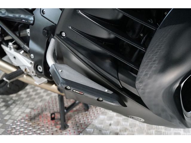kawasaki - gtr-1400
