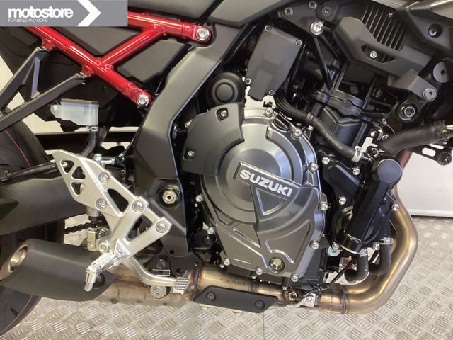 suzuki - gsx-8s