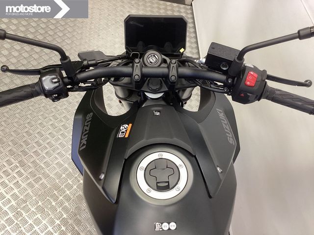 suzuki - gsx-8s