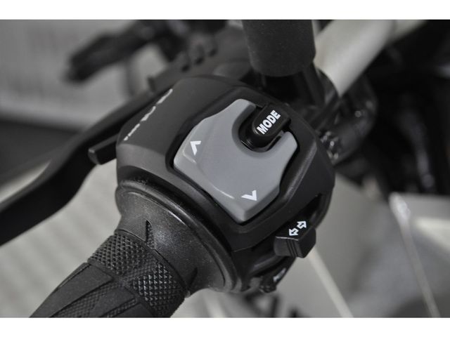 suzuki - v-strom-800