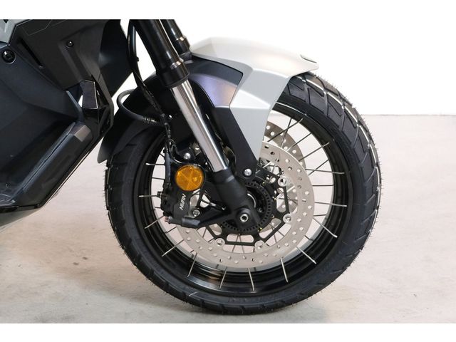 honda - x-adv