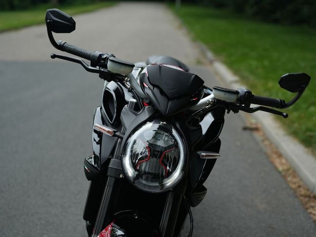mv-agusta - brutale-800-rr