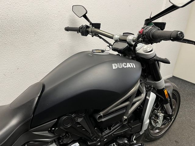 ducati - xdiavel