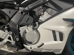 Cfmoto 675SR-R Nebula White 2026 nieuw – foto 5 van 15