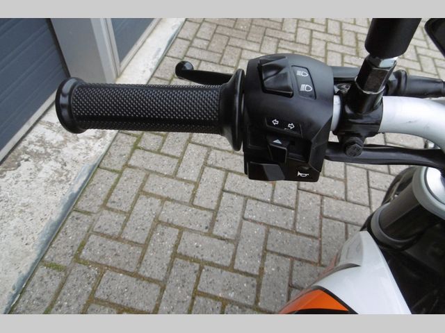 ktm - 200-duke