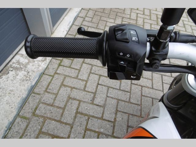 ktm - 200-duke