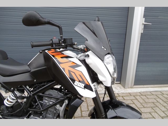 ktm - 200-duke