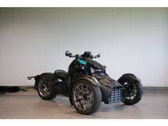 CAN-AM RYKER 900