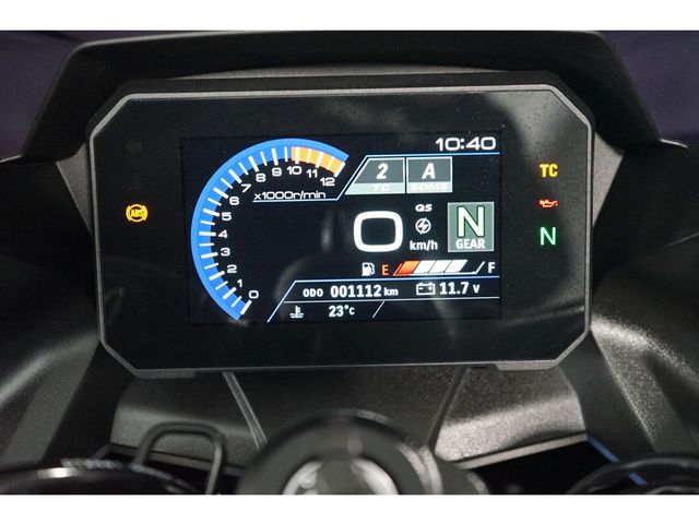 suzuki - gsx-8r