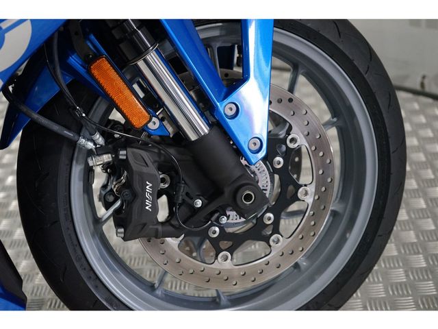 suzuki - gsx-8r