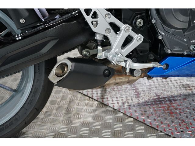 suzuki - gsx-8r