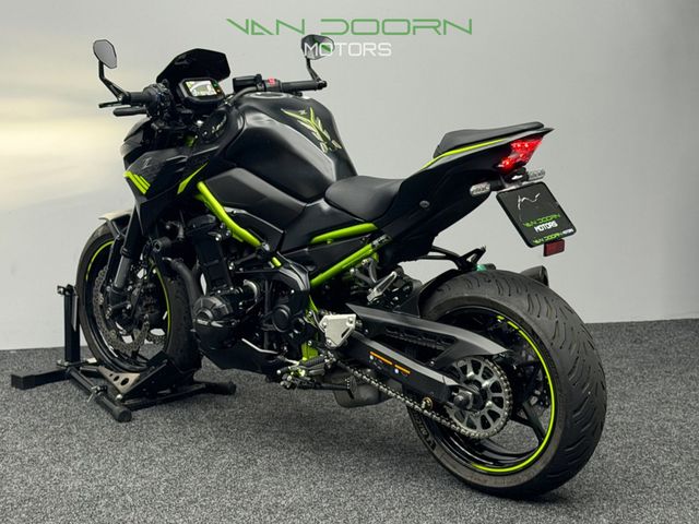kawasaki - z900