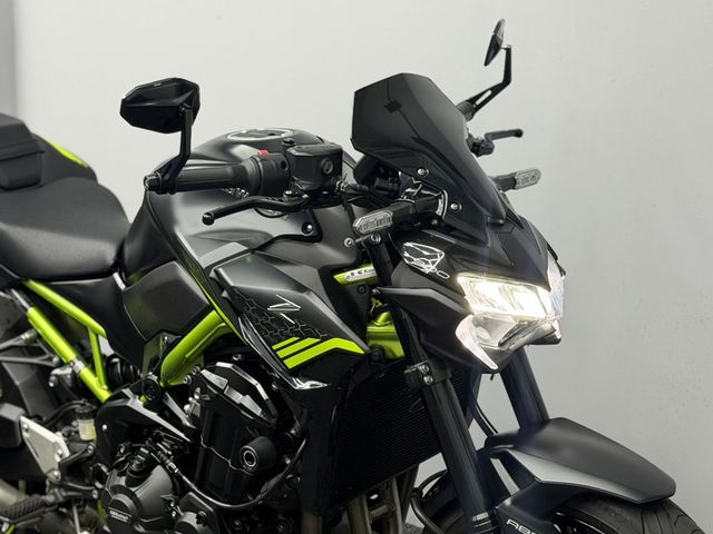 kawasaki - z900