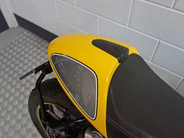 triumph - street-cup