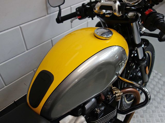 triumph - street-cup