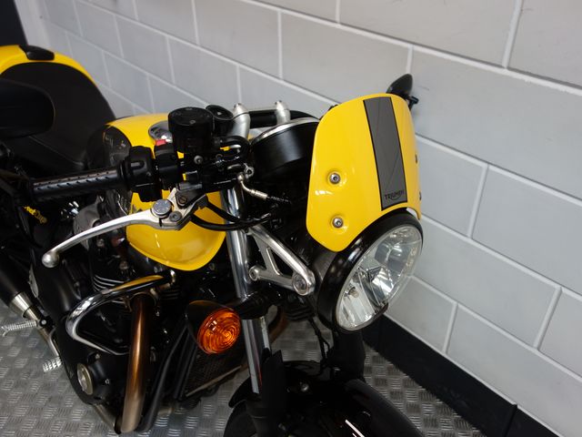 triumph - street-cup