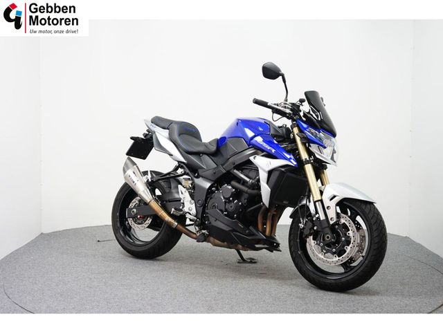 suzuki - gsr-750