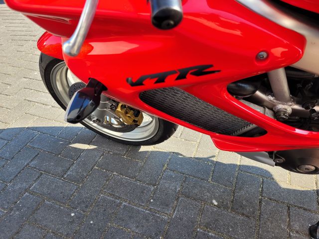 honda - vtr-1000-f-firestorm