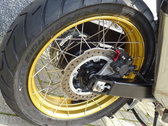 honda - crf-1100-l-africa-twin-adventure-sports